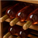 Prolongez l'été : comment bien conserver vos vins rosés pour un avenir gourmand