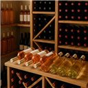 Comment organiser votre cave à vin pour l'été : prioriser les rosés et vins frais pour des moments conviviaux