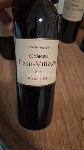 Bordeaux Pomerol Château Petit Village 2019