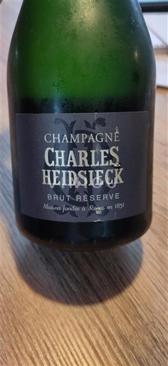 Champaña Champán Charles Heidsieck Brut Réserve Sin añada