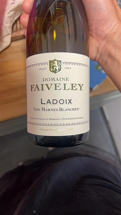 Borgonha Ladoix Domaine Faiveley Les Marnes Blanches 2020