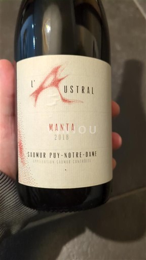 Thung lũng sông Loire Saumur Puy-Notre-Dame L'Austral Manta 2018