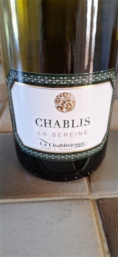 Burgundy Chablis La Chablisienne La Sereine Non-Vintage