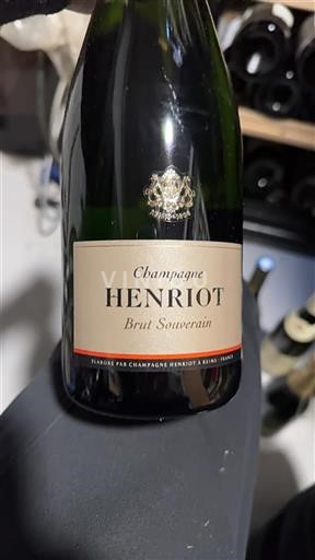Champaña Champán Henriot Brut Souverain Sin añada