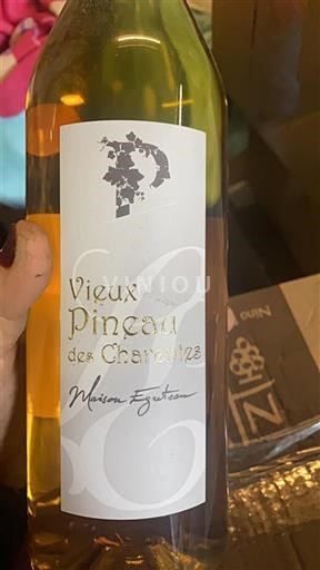 Poitou-Charentes Pineau des Charentes Egreteau Vieux Pineau des Charentes Ei vuosikertaa