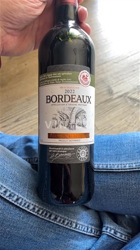 Vin Rouge sec Château X 2022 France Bordeaux AOC