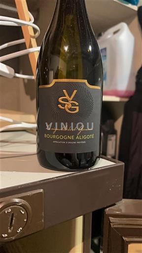 Burgundy Bourgogne Aligoté Le Vignoble De St Germain Non-Vintage