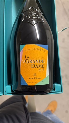 Champagne Veuve Clicquot La Grande Dame 2015