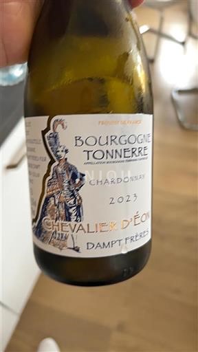 Burgundija Bourgogne Tonnerre Dampt Frères Chevalier d'Éon 2023