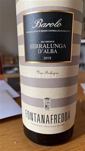 Piamonte Barolo Fontanafredda Serralunga d'Alba 2019