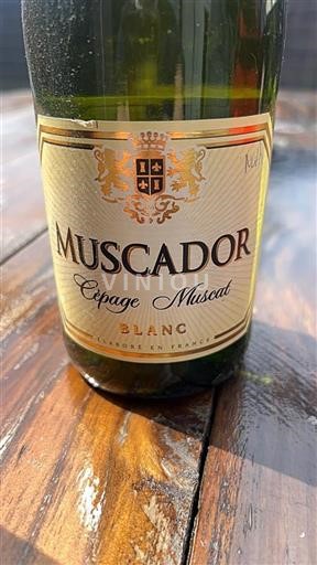 Languedoc Không được chỉ định Muscador Blanc Không niên vụ