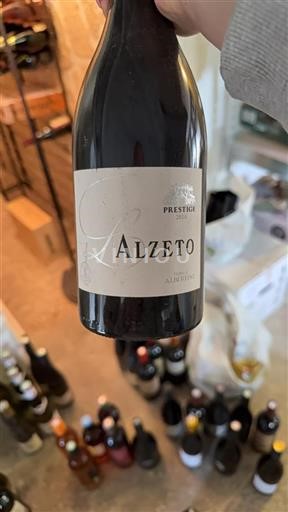 Vin Rouge sec Alzeto Famille Albertini 2016 France Corse AOC