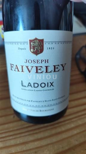 Vin Rouge sec Joseph Faiveley 2017 France Bourgogne Ladoix AOC