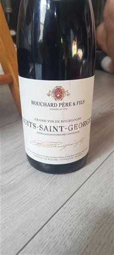 Bourgogne Nuits-Saint-Georges Bouchard Père & Fils Icke årgångsbetecknad