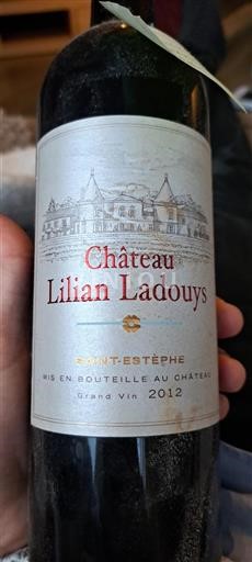 Burdeos Saint-Estèphe Château Lilian Ladouys 2012