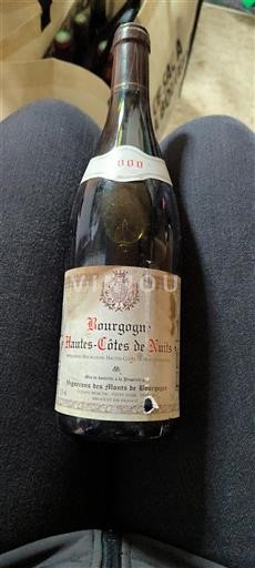 Burgundy Hautes Côtes de Nuits Vignerons Des Monts De Bourgogne Non-Vintage