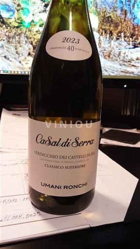 Marche Jesin linnavuorten Verdicchio Umani Ronchi Casal di Serra 2023