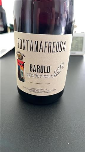 Piemont Barolo Fontanafredda 2019