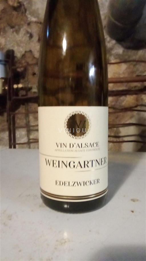 Alsace Weingartner Edelzwicker Không niên vụ