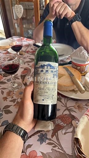 Bordeaux Những sườn đầu tiên của Bordeaux Château Caillavet Prestige 2006
