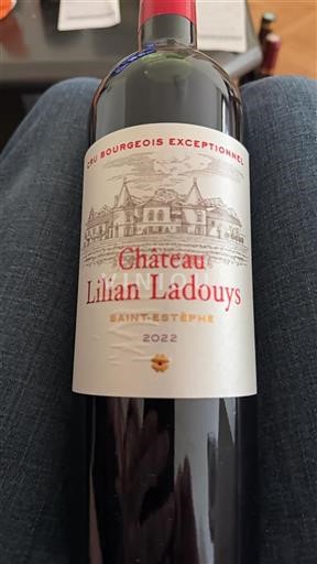Burdeos Saint-Estèphe Cru Bourgeois Exceptionnel Lilian Ladouys 2022