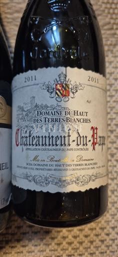 Rhônen laakso Châteauneuf-du-Pape Domaine Haut des Terres Blanches 2011