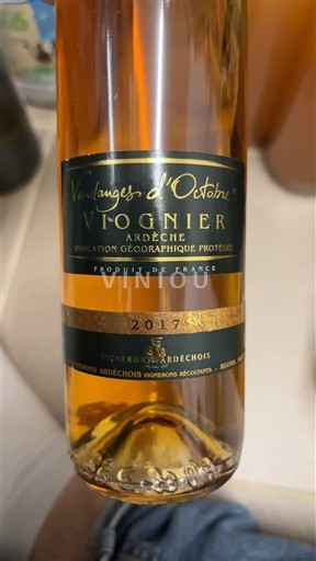 Alpe in reke Rona Ardeška. Vignerons Ardéchois Vendanges d’Octobre 2017