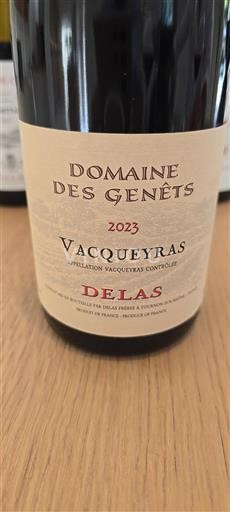 Thung lũng Rhône Vacqueyras Domaine Des Genêts 2023
