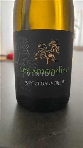 Thung lũng sông Loire Côtes-d'auvergne Les Amandiers 2024