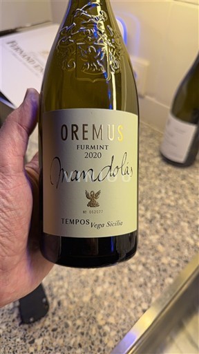 Tokaj Không được chỉ định Oremus Mandolás 2020
