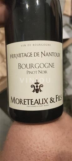 Burgundija Hermitage de Nantoux Neleten.