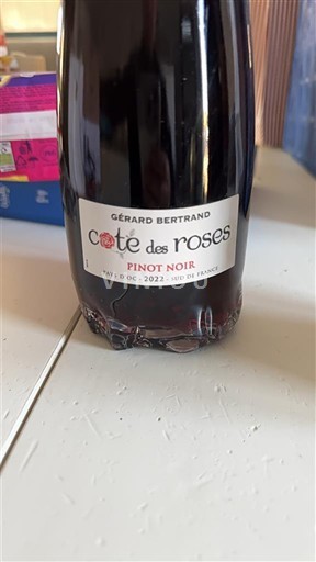 Languedoc y Rosellón País de Oc Gérard Bertrand Côte des Roses Pinot Noir 2022