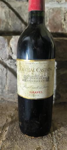 Vin Rouge sec Castaing 2010 France Bordeaux Graves AOC