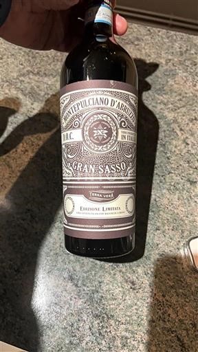 Abruzzes Montepulciano d'Abruzzo Gran Sasso Terra Vera 2023