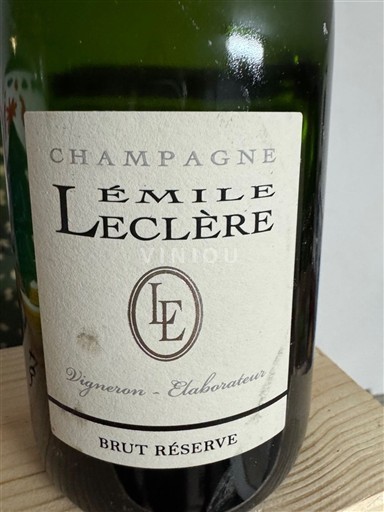 Vera e gazuar Blanc brut Brut Réserve Émile Leclère Non millésimé Francë Shampanjë AOC