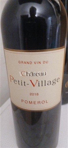 Bordeaux Pomerol Château Petit Village 2018