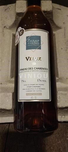 Poitou-Charentes Pineau des Charentes Le Champ des Vignes Vieux Ei vuosikertaa