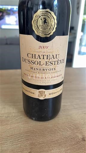Vin Rouge sec Château Dussol-Estève 2001 France Languedoc Minervois AOC
