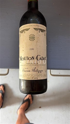 Bordeaux Baron Philippe de Rothschild Mouton-Cadet 1981