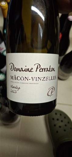 Burgundy Mâcon and Mâcon-Villages Domaine Perraton FLORALYS 2023