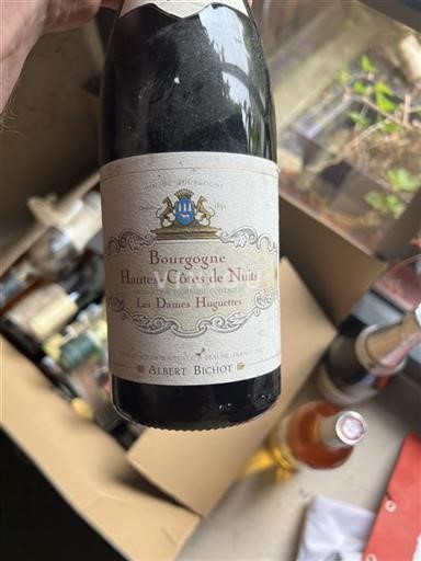Bourgogne Hautes Côtes de Nuits Albert Bichot Les Dames Huguettes Icke årgångsbetecknad