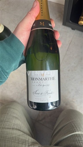 Šampanja Šampanjec Monmarthe Secret de Famille Neleten.