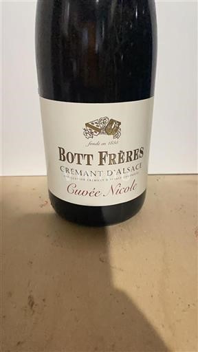 Elsass Crémant d'Alsace Bott Frères Nicole Ohne Jahrgang