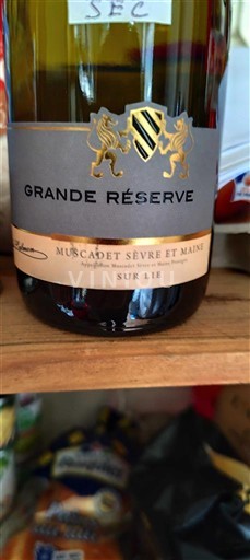 Loiren laakso Muscadet-sèvre-et-maine Grande Réserve Ei vuosikertaa