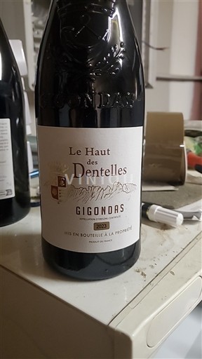 Viner Rouge sec Le Haut des Dentelles 2023 Frankrike Rhônedalen Gigondas AOC