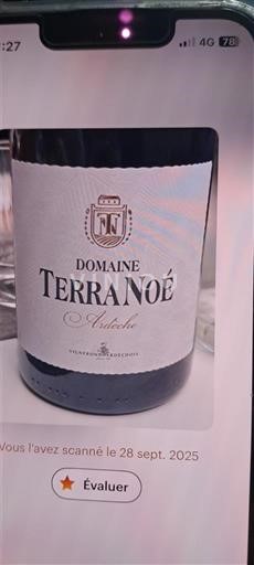 Alpe in reke Rona Ardeška. Domaine Terra Noé Neleten.