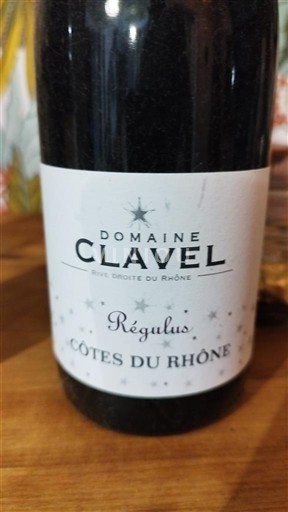 Rhônen laakso Côtes-du-rhône Domaine Clavel Régulus Ei vuosikertaa