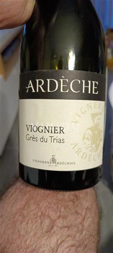 Alpe in reke Rona Ardeška. Vignerons Ardéchois Grès du Trias 2020