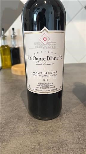 Vin Rouge sec Cuvée des sœurs Château La Dame Blanche 2019 France Bordeaux Haut-Médoc AOC