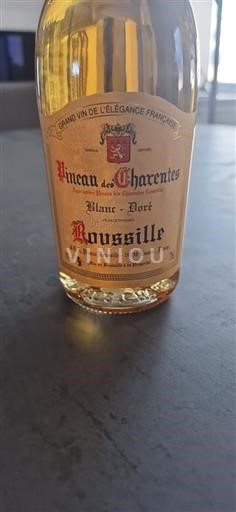 Poitou-Charentes Pineau des Charentes Roussille Ei vuosikertaa